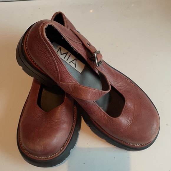 Mia Loran BoHo Mary Jane buckle low heel tan leather shoes size 4 girls - Picture 2 of 12